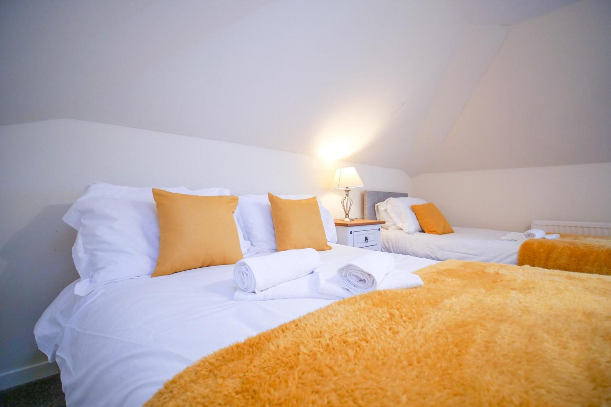 Lochlash 3 Bedroom House インヴァネス エクステリア 写真
